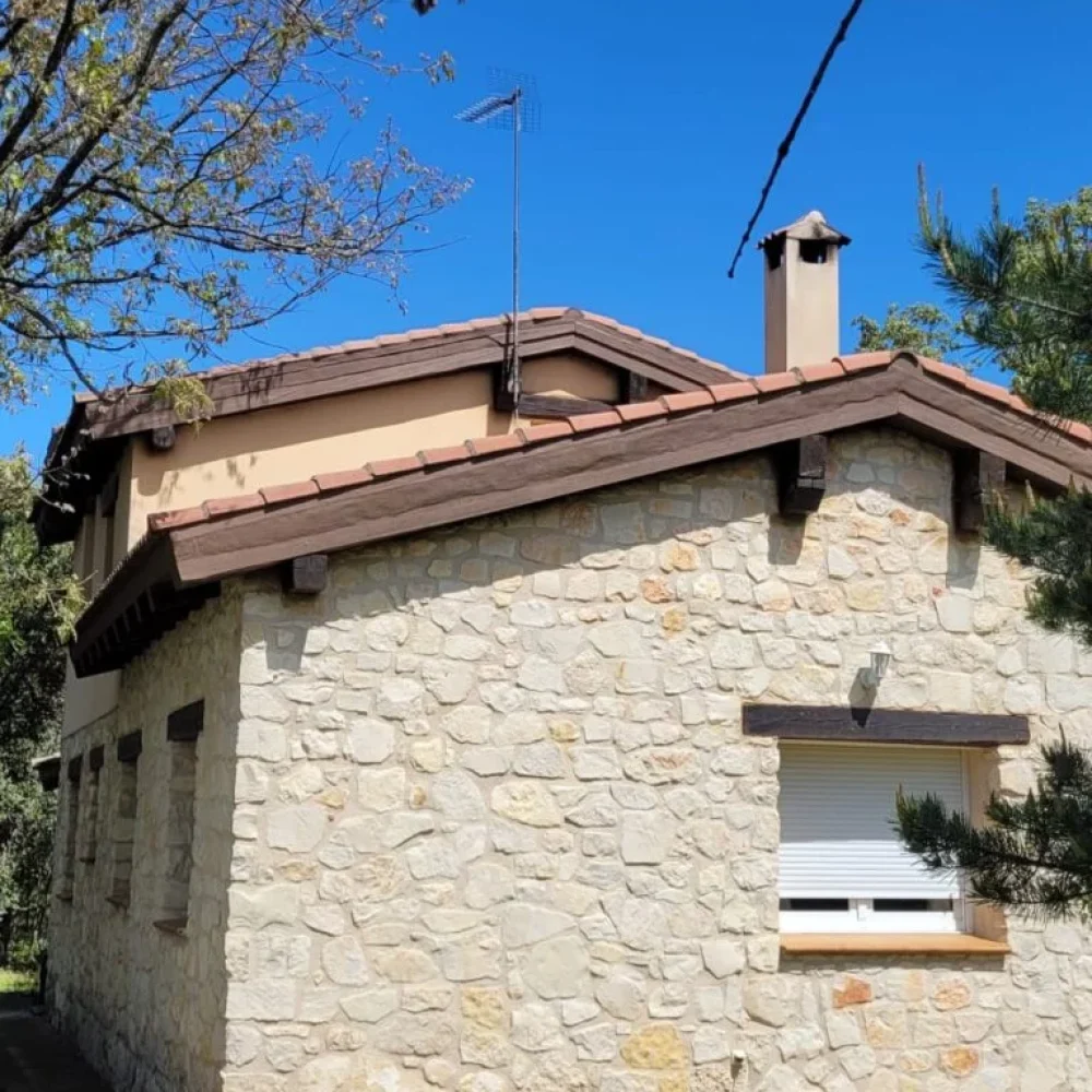 Arreglo de aleros – Huesca Top Tejados Huesca Reparación de Aleros en Huesca